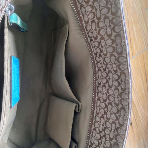 Coach Gallery Signature Jacquard, Tan Patent Satchel Shoulder Bag #D0878-F12346 - Picture 3 of 7